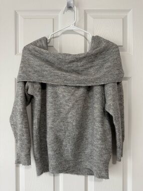 Off-Shoulder Gray Women's Sweater